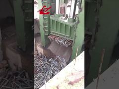 Cesoia a portale ad alta capacità per rottami per piastre e travi in acciaio