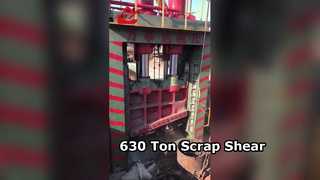 Nuova forbice a grondaia idraulica ad alta potenza 630 tonnellate di forza di taglio per il riciclaggio di rottami di acciaio su larga scala