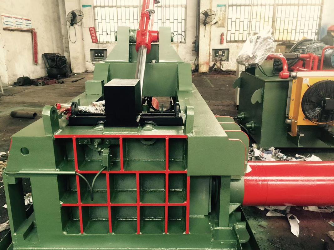 Powerful Hydraulic Steel Baling Machine With Baling Force Of 125 Tons