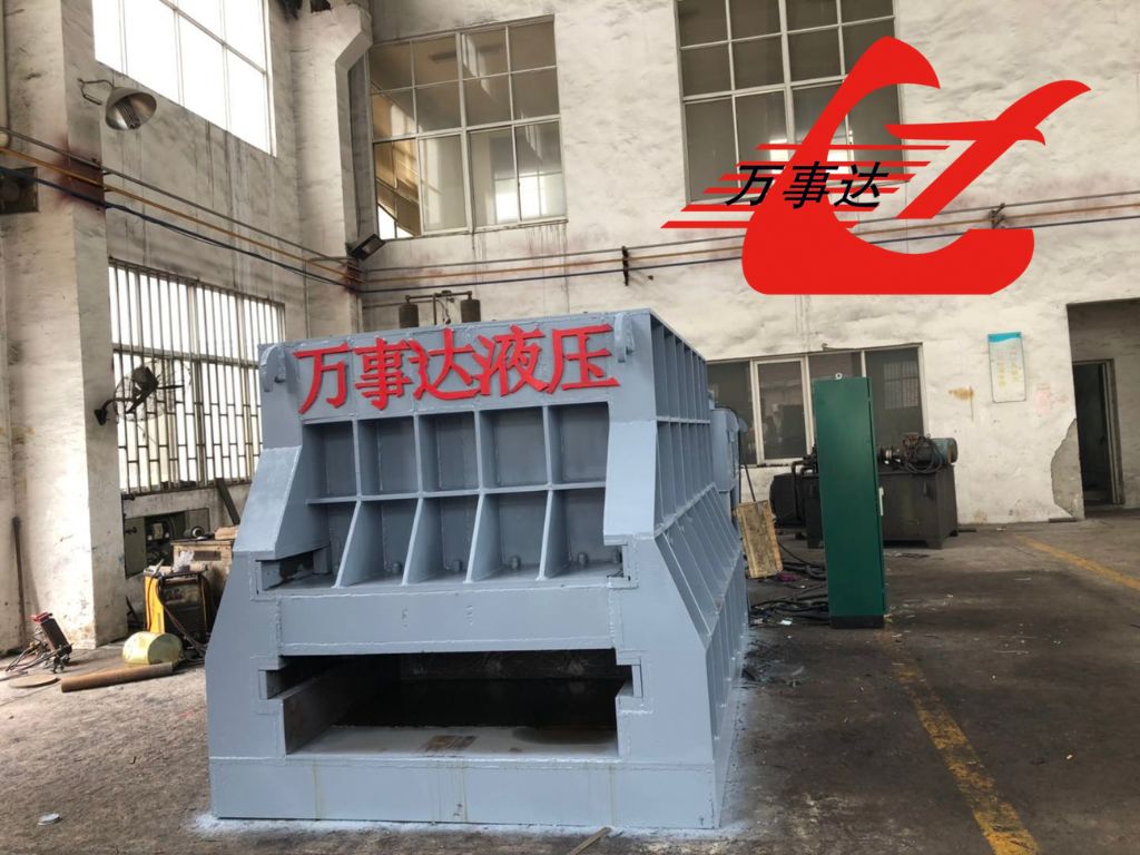 Powerful Customizable Scrap Cutting Shearing Machine Motor Power Of About 84KW